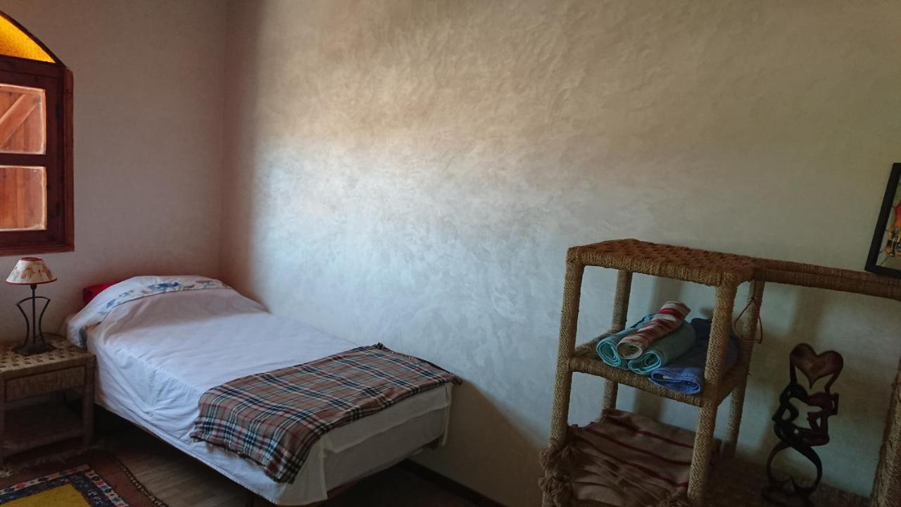 Aziki Hotel Szavíra Kültér fotó