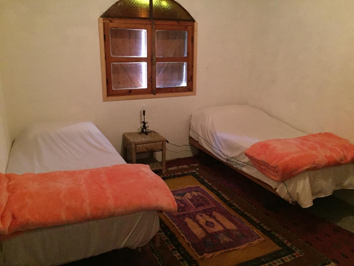 Aziki Hotel Szavíra Kültér fotó