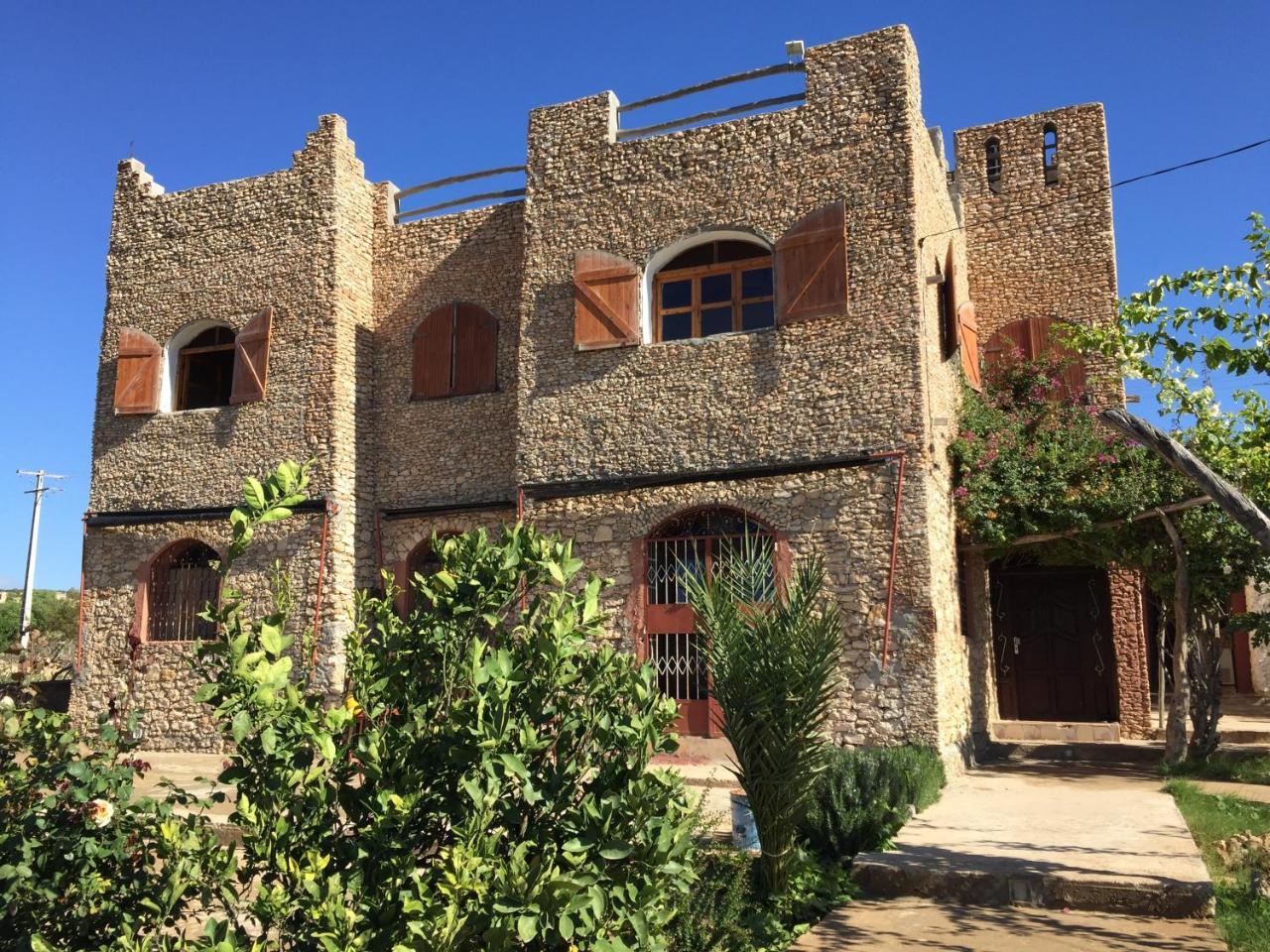 Aziki Hotel Szavíra Kültér fotó